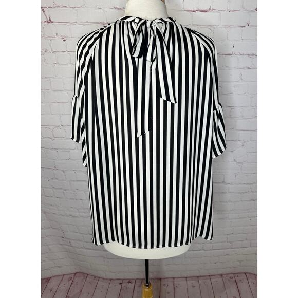 LOFT Black White Vertical Stripe Short Sleeve Blouse Womens Large Top - Picture 3 of 7
